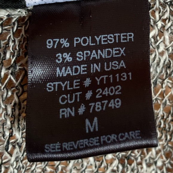 Long sleeve crop top, open back tied with bows - Picture 3 of 5